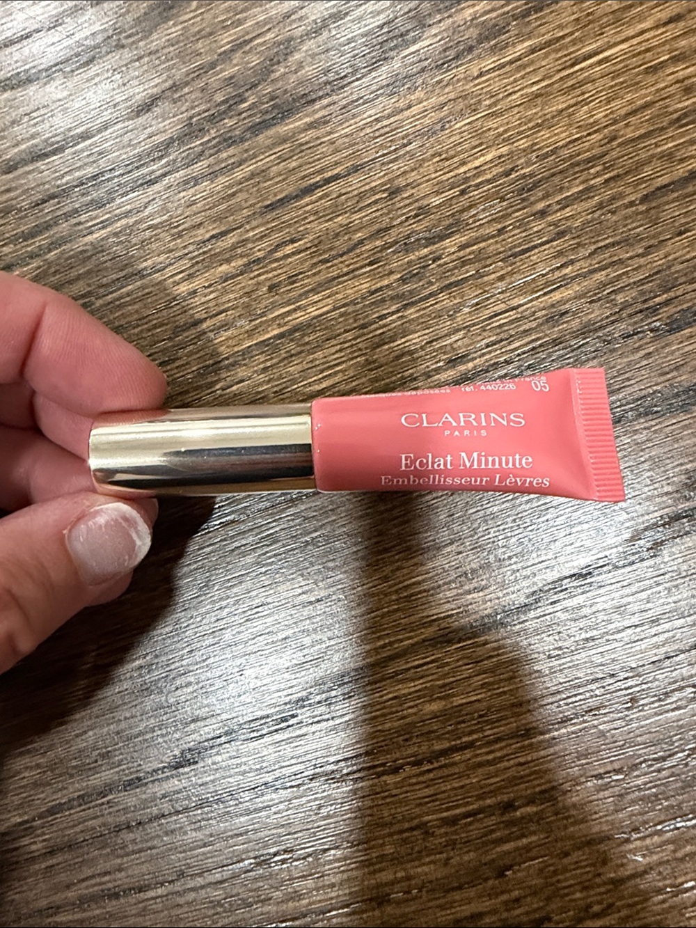 Clarins Eclat Minute Lip Balm Gloss – Coral Pink
